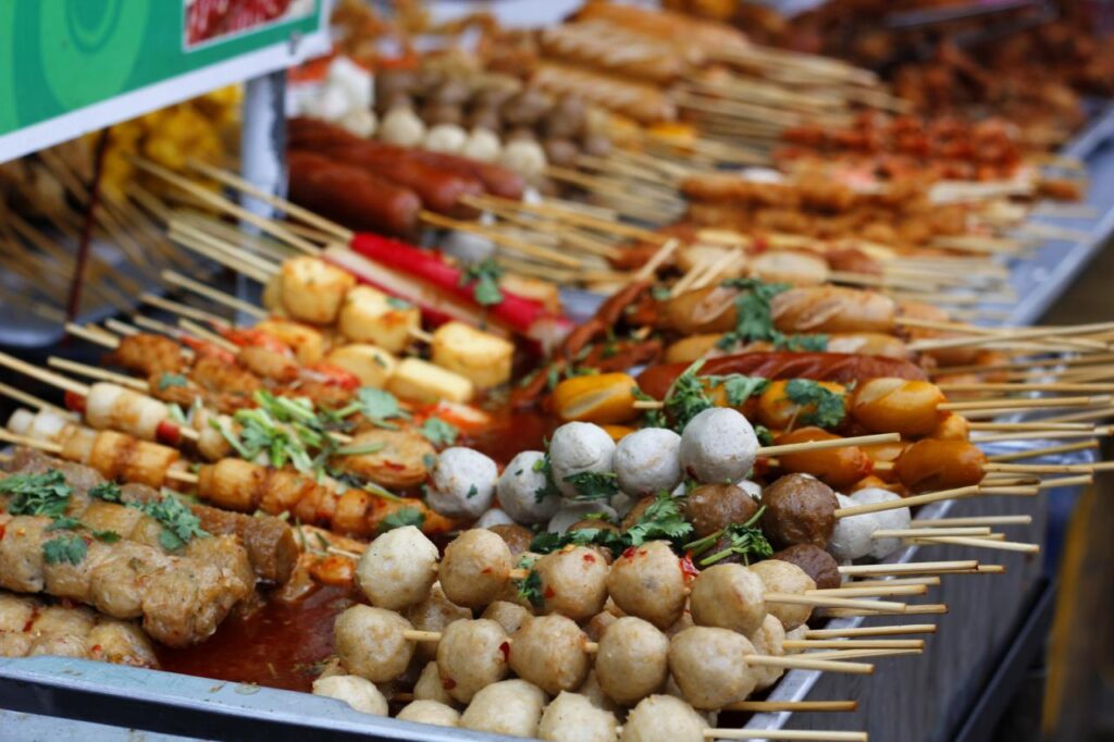 10 món ăn đường phố bạn phải nếm thử khi đến Thái Lan - Hong Ngoc Ha Travel