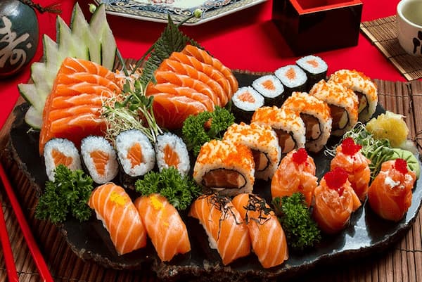 Sushi - Ẩm Thực Nhật Bản